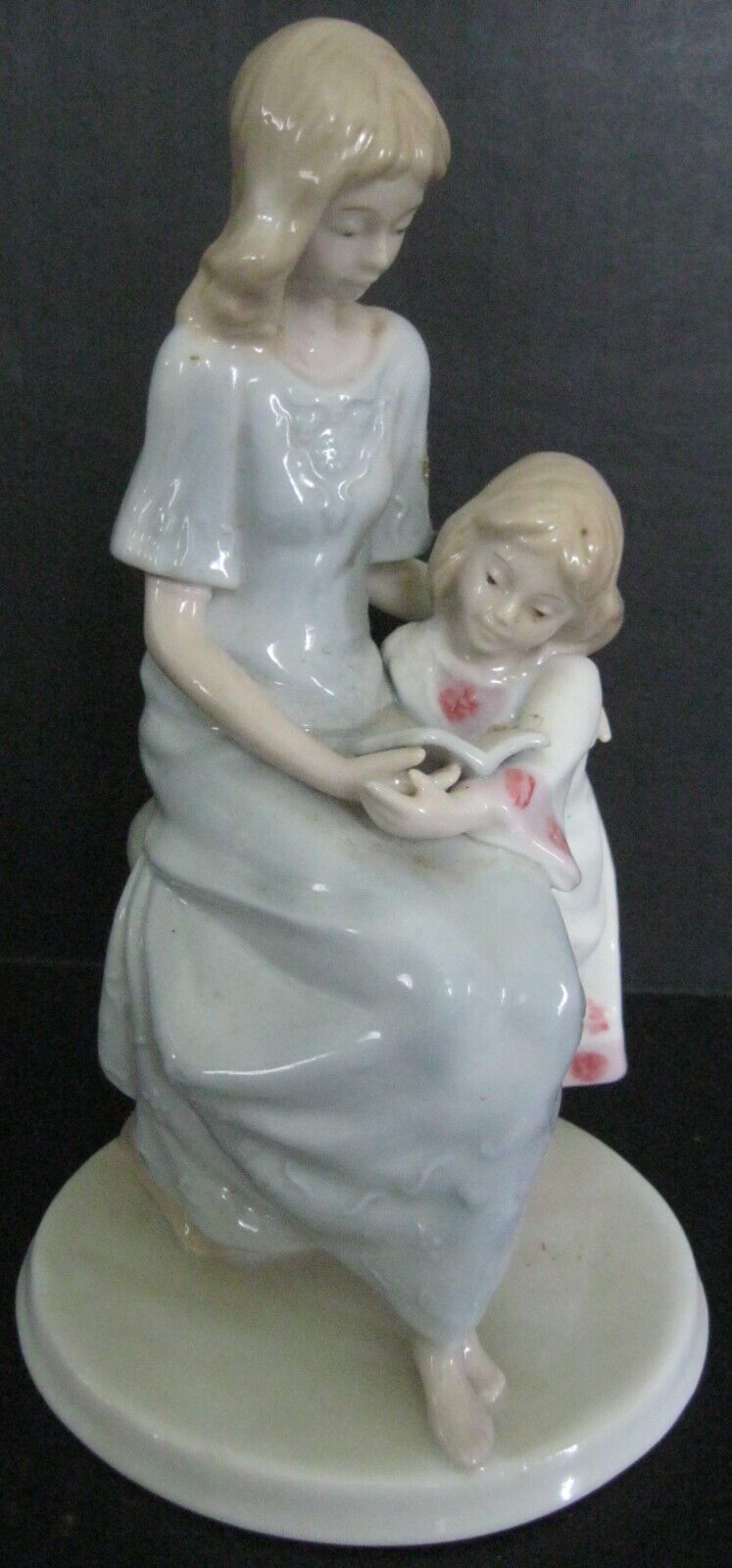 Meico Inc Fine Porcelain Figurine Mother and Daughter Reading a Book