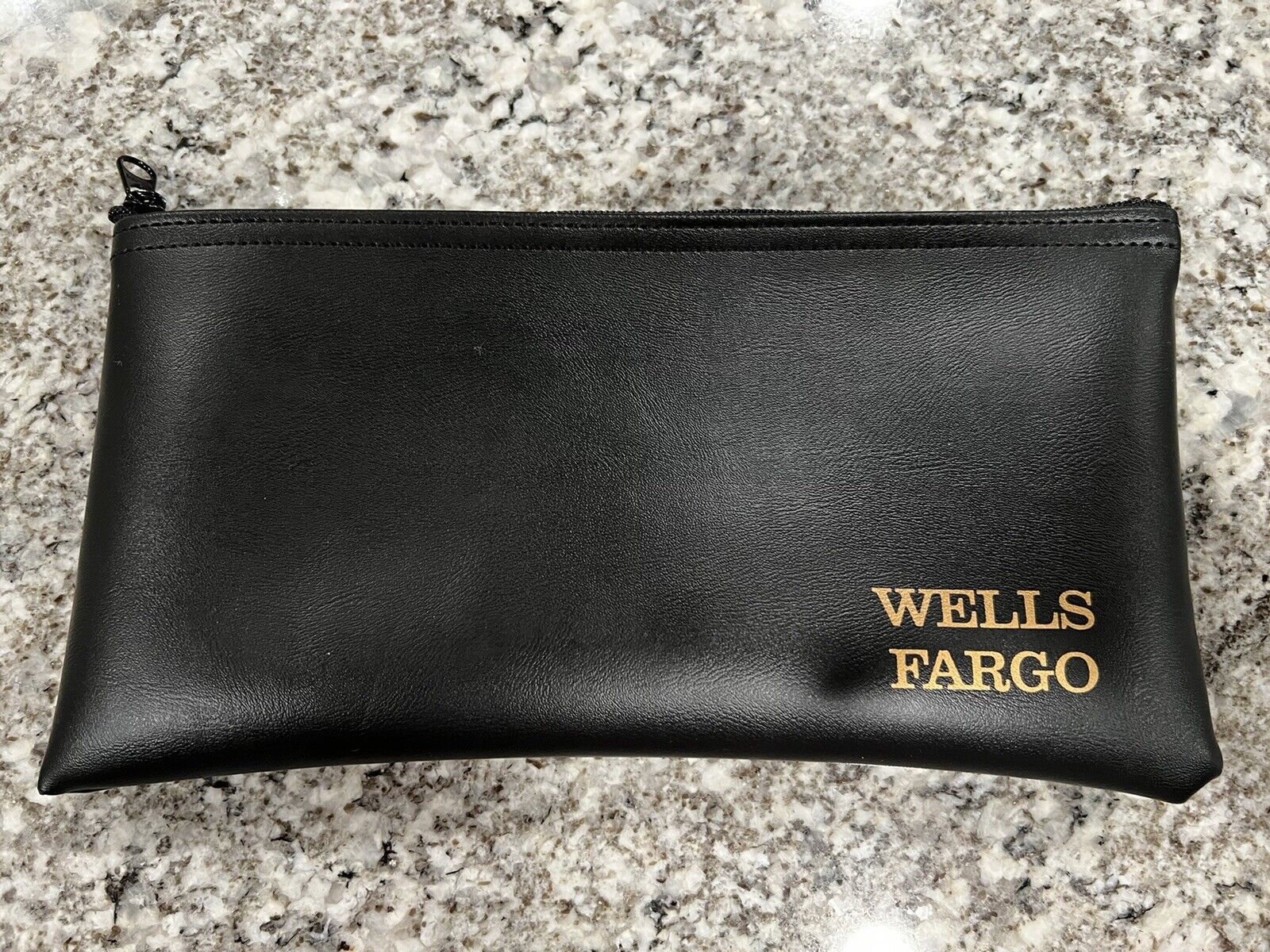 New Wells Fargo Deposit Merchant Bag Bank Pouch Zipper Safe Money Organizer