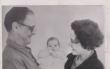 1962 Arthur Miller Family Portrait Roxbury Connecticut Rare Press Photo picture