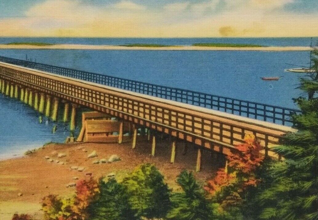 Vintage Postcard - Linen Un-Posted Powder Point Bridge Duxbury MASS, MA