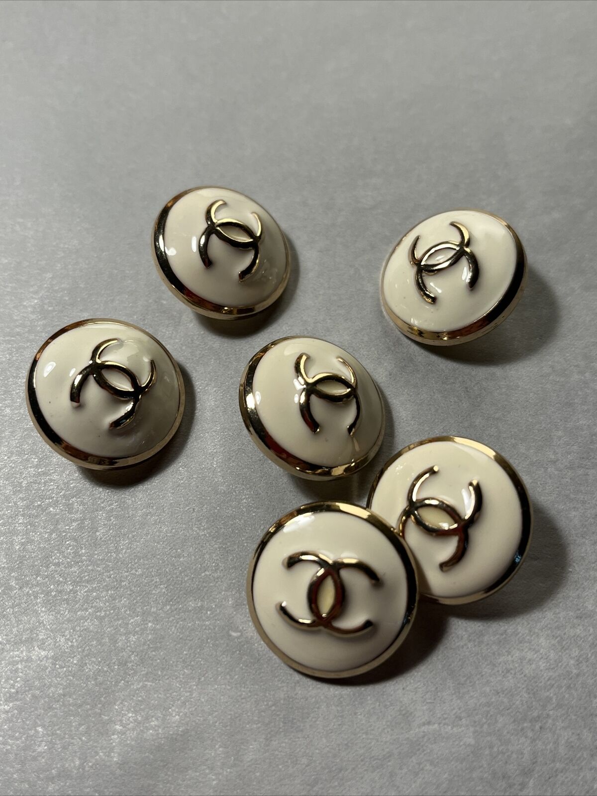 6 Round White And Golden Color Metal Chanel Buttons, 20 Mm