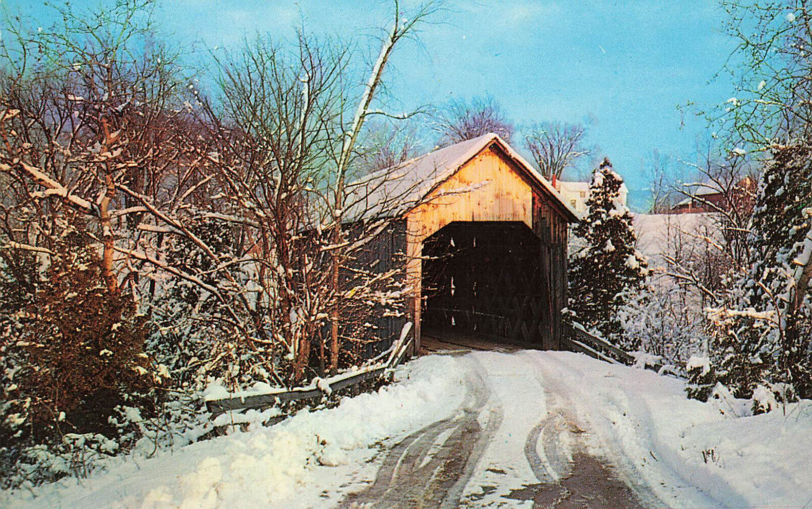 HALPIN COVERED BRIDGE IN WINTER SNOW POSTCARD MIDDLEBURY VT VERMONT 1960s HALPIN COVERED BRIDGE IN WINTER SNOW POSTCARD MIDDLEBURY VT VERMONT 1960s