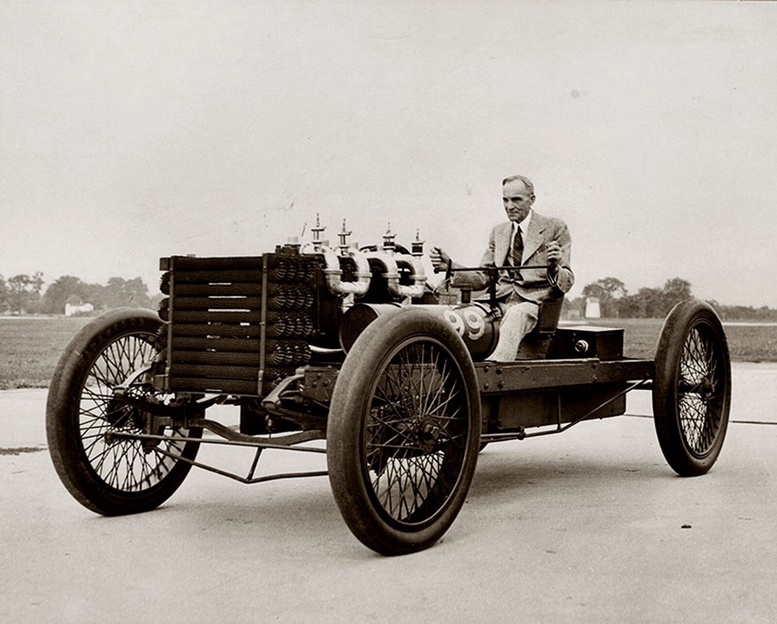 HENRY FORD in Early Racing Car PHOTO  (211-C)