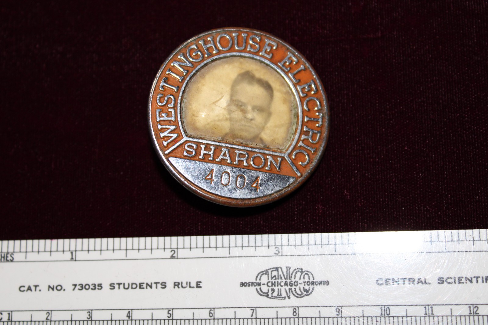 Westinghouse Electric SHARON, PA Employee ID Badge Pin No 4004 Photo 1940'S Westinghouse Electric SHARON, PA Employee ID Badge Pin No 4004 Photo 1940'S