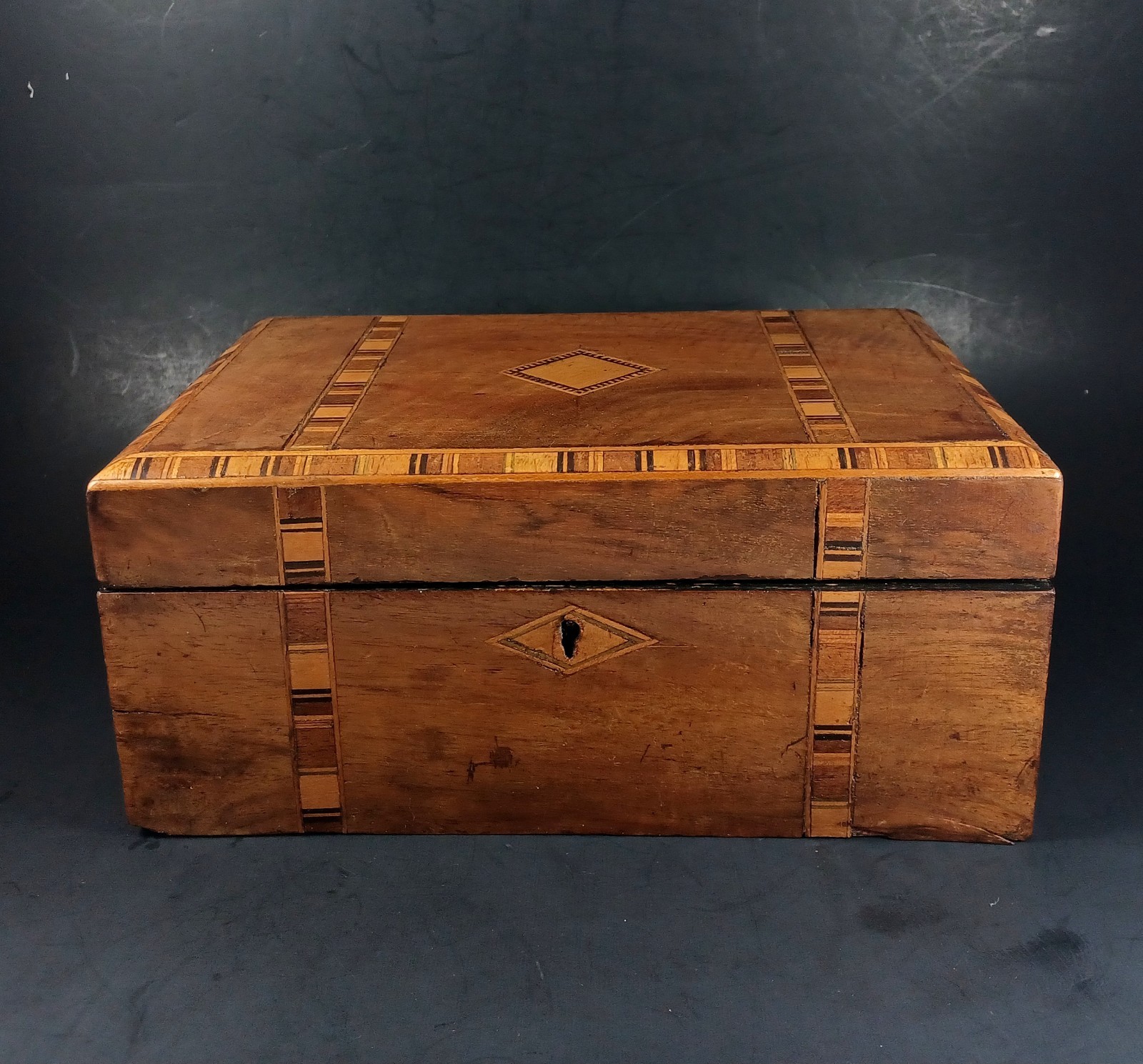 Antique 19th C Walnut Veneer Writing Sewing Work Box Tunbridge Geometric Inlay Antique 19th C Walnut Veneer Writing Sewing Work Box Tunbridge Geometric Inlay