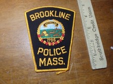 VINTAGE BROOKLINE MASSACHUSETTS COLLECTIBLE OBSOLETE SHOULDER PATCH BX 25#12 picture