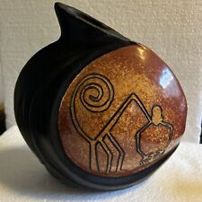 Chulucanas Peru Art Pottery Vase With bird And Monkey Geoglyph Line Design picture
