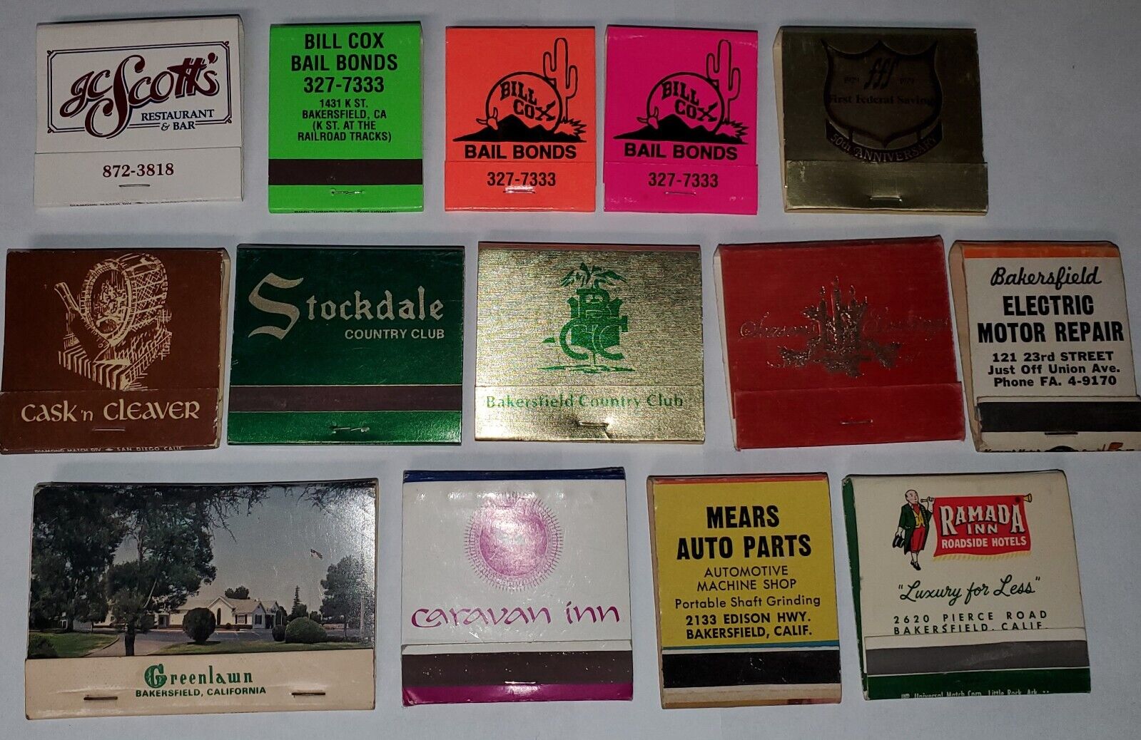 Lot of 14 Different Bakersfield, Ca Vintage matchbooks Country Club Mears Auto