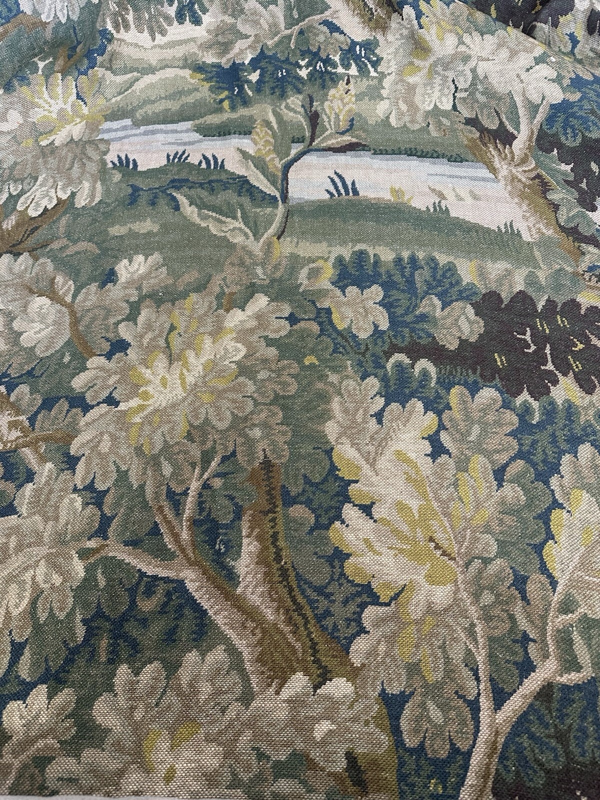 COWTAN AND TOUT Richmond green foliage printed linen sold bty COWTAN AND TOUT Richmond green foliage printed linen sold bty