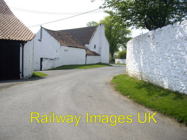 Photo - Morton-Tinmouth junction  c2012