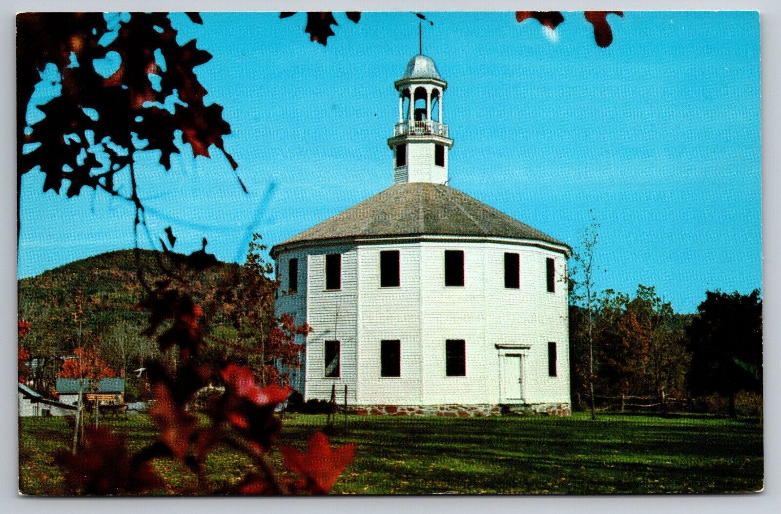 Richmond, Vermont VT  THE ROUND CHURCH  Chittenden County  VNTG UNP Postcard A1