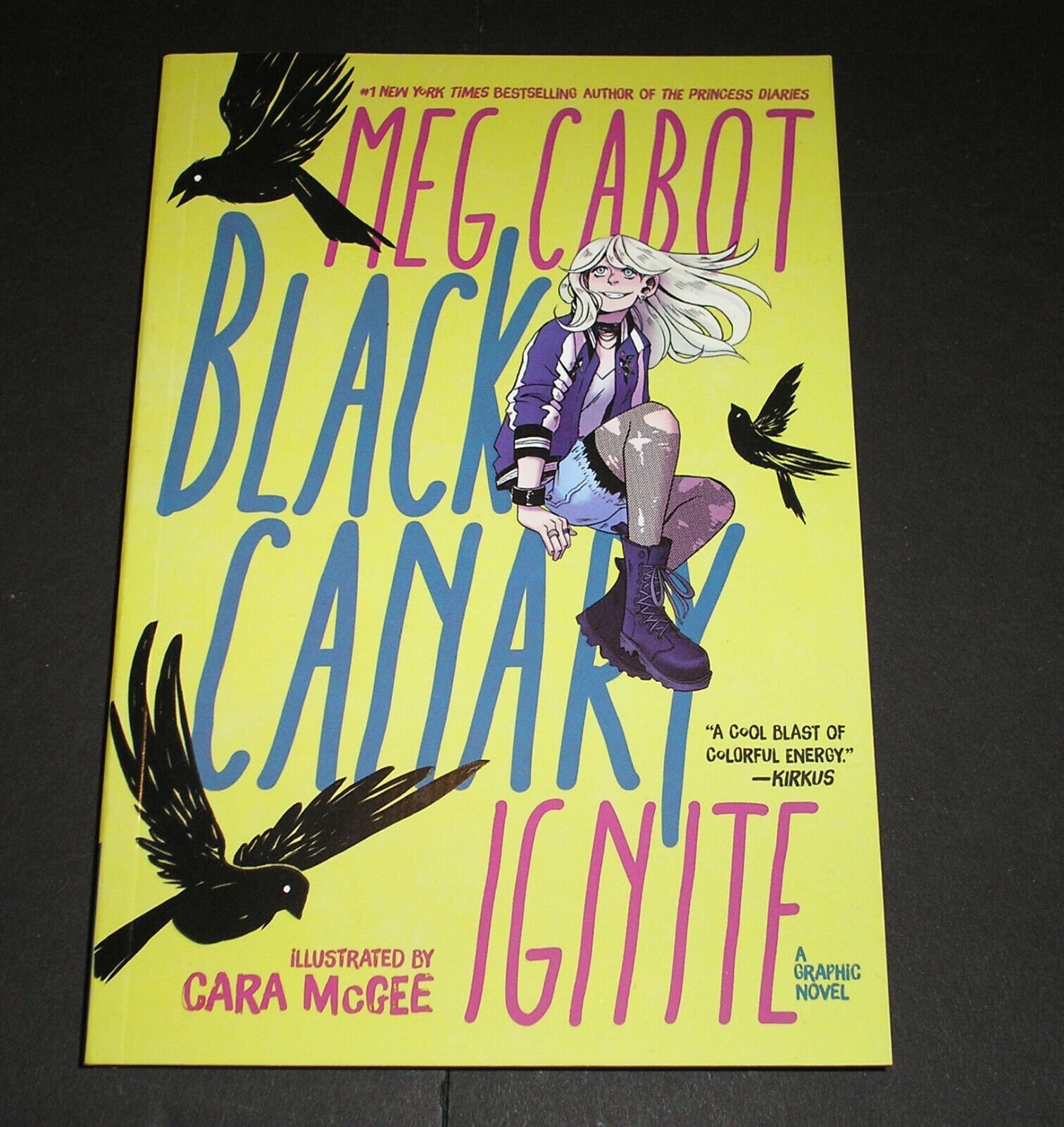 Black Canary Ignite DC TPB Zoom Meg Cabot Cara McGee 