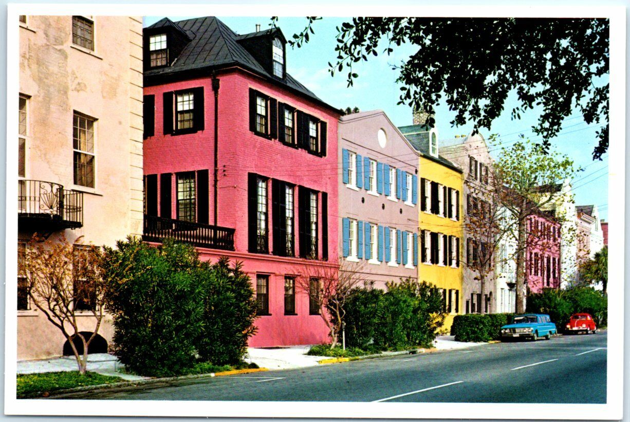 Postcard - Rainbow Row, Charleston, South Carolina