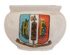 WH Goss Crested China REPUBLIQUE FRANCAISE Model of Ancient Bowl Glastenbury picture