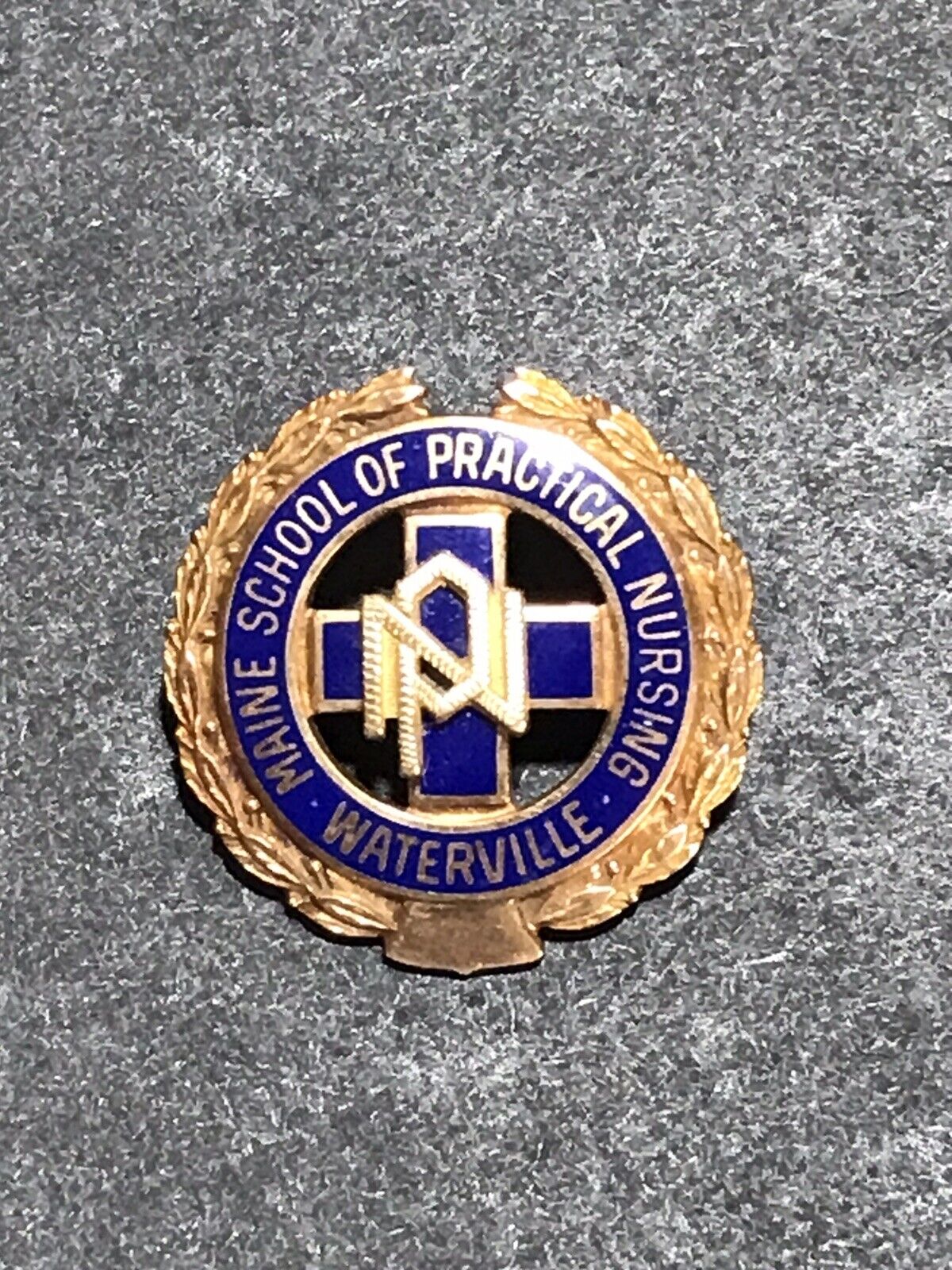 Maine School Of Practical Nursing Waterville 1964 10k 5.06gr Gold Pin Pre-owned