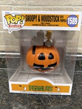 Funko Pop Deluxe: Peanuts - Snoopy & Woodstock with Pumpkin #1589 picture