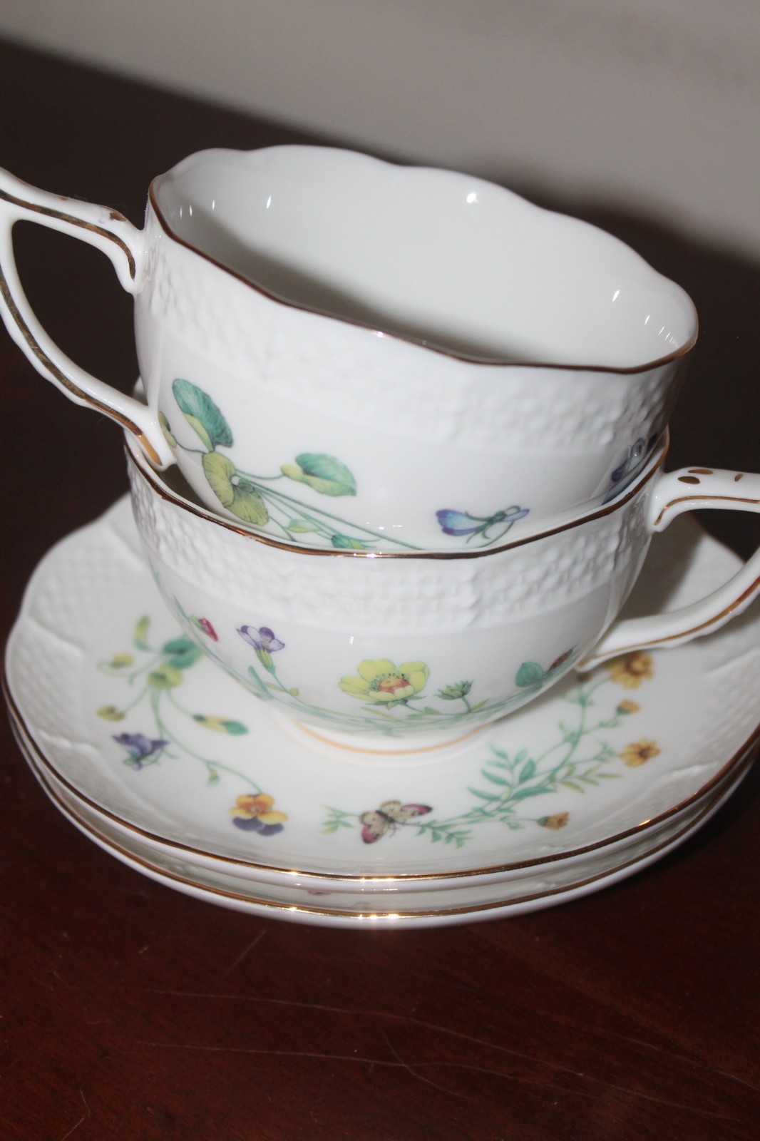 Caroline's Wild Floral Fine Porcelain Teacup & Saucer - Gracie China Caroline's Wild Floral Fine Porcelain Teacup & Saucer - Gracie China