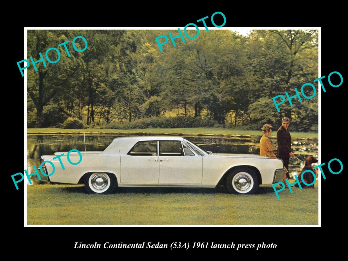 OLD POSTCARD SIZE PHOTO OF 1961 LINCOLN CONTINENTAL SEDAN LAUNCH PRESS PHOTO 2