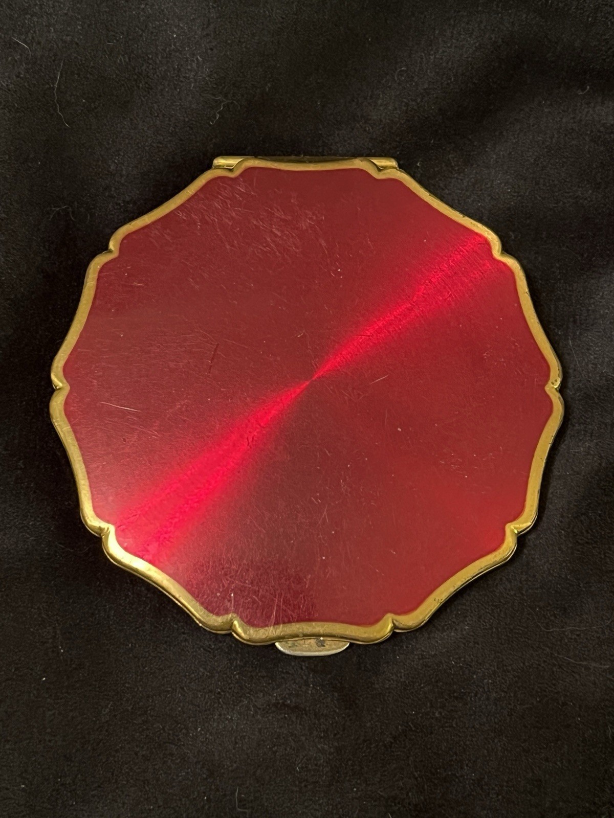 Vintage Stratton Made in England Red and Gold Tone Mirror Compact Rare Design