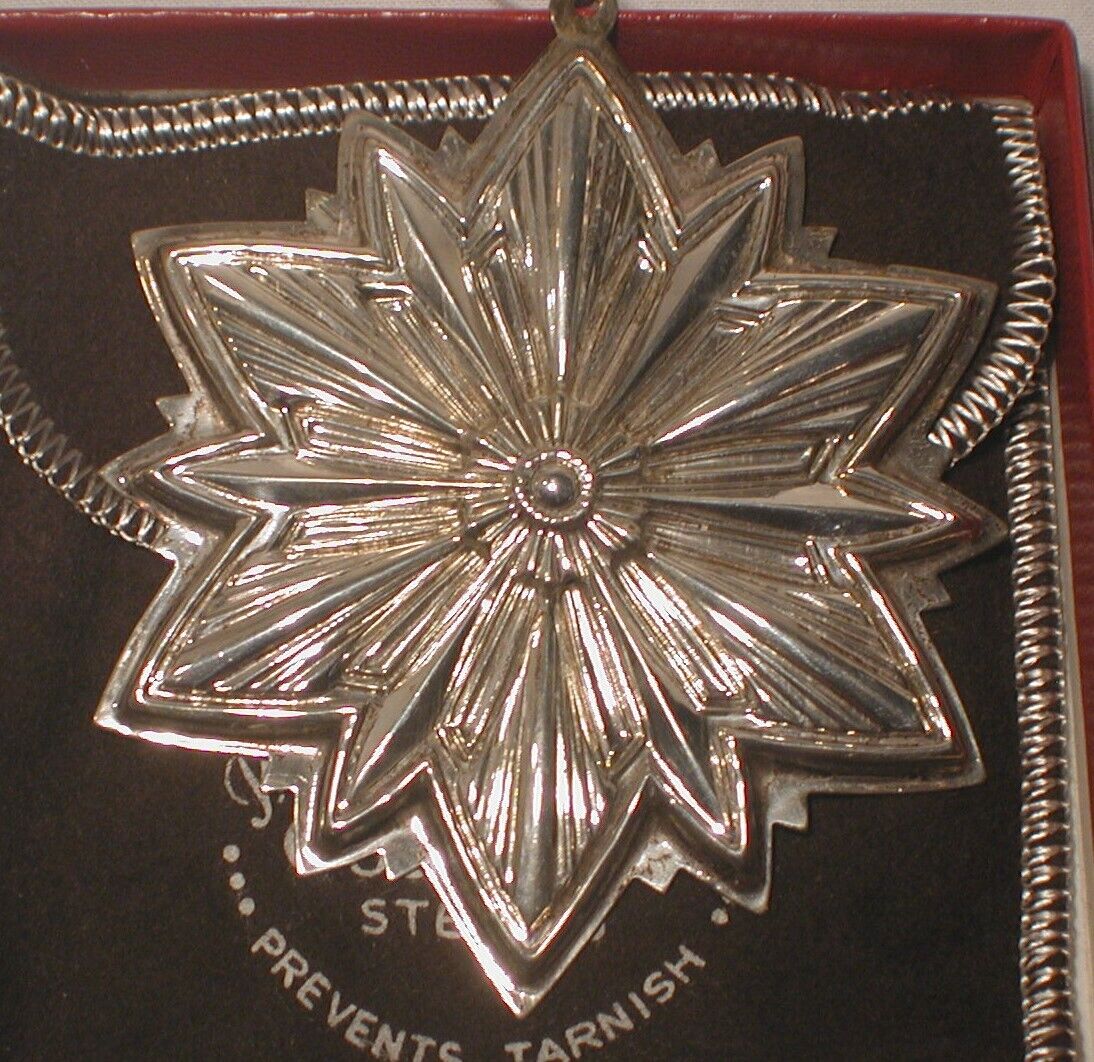  Gorham Sterling Silver Snowflake Christmas 1993 Ornament with Box