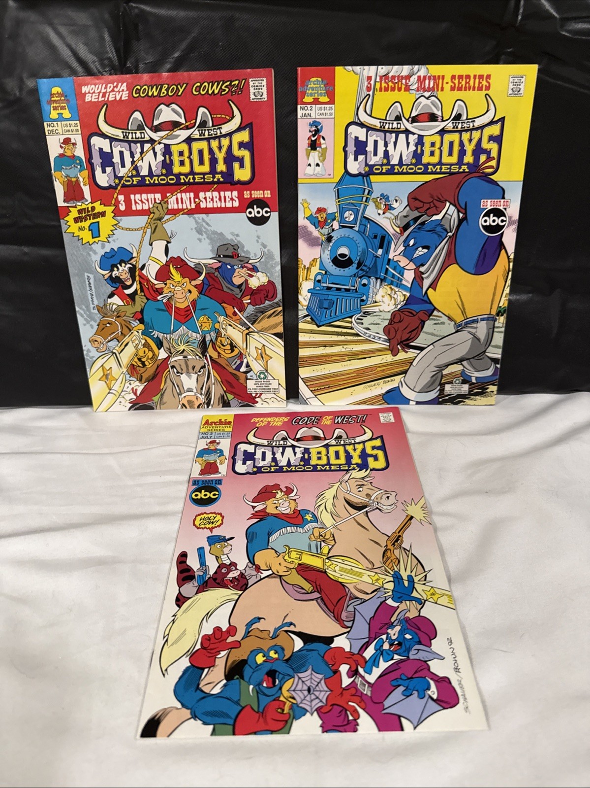 Original THE WILD WEST C.O.W BOYS OF MOO MESA Comics 1-3 Original THE WILD WEST C.O.W BOYS OF MOO MESA Comics 1-3