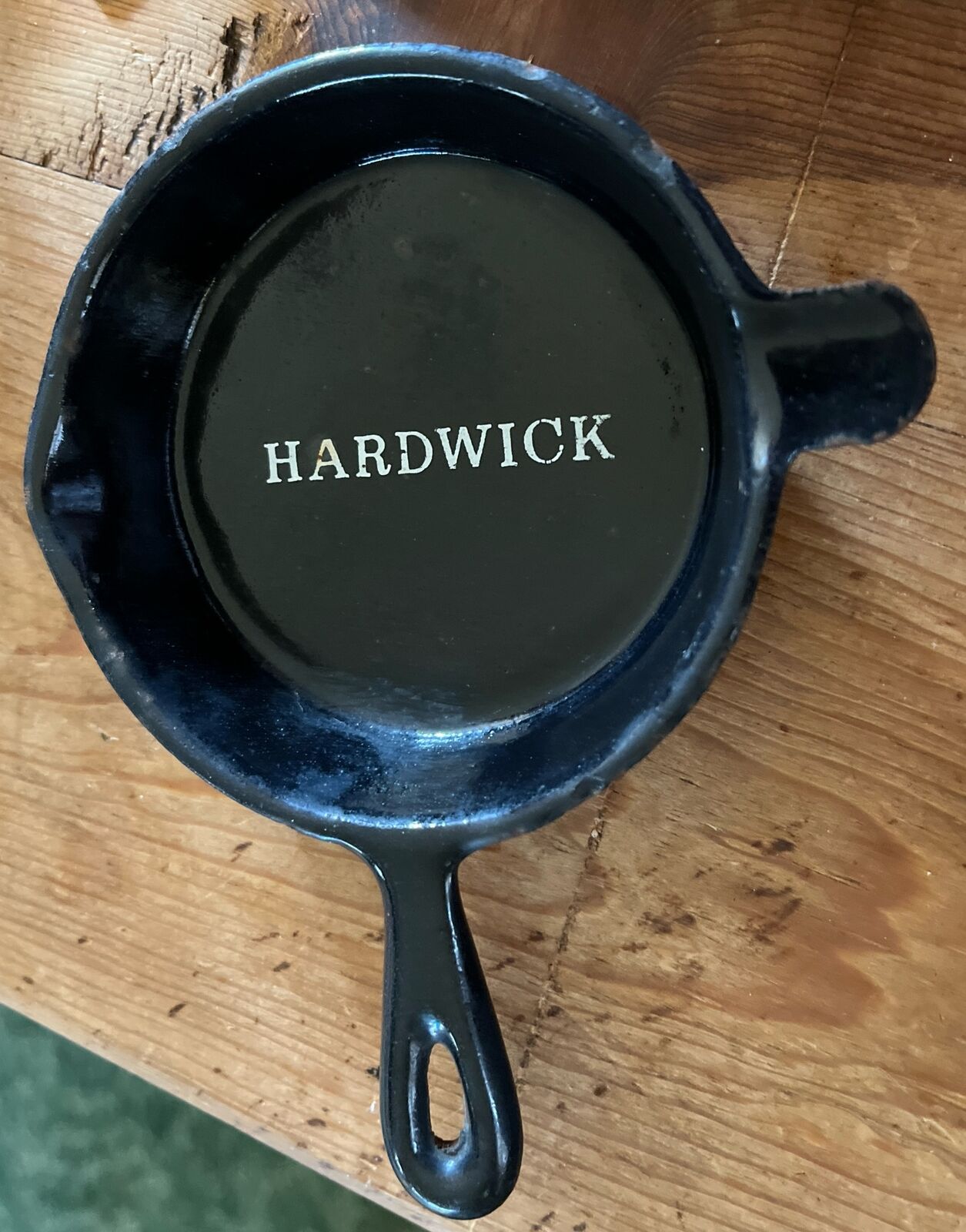 Hardwick Oven Company Advertising Enameled Cast Iron Ashtray Skillet